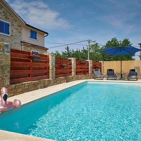 Venore Hébergement de vacances Karojba